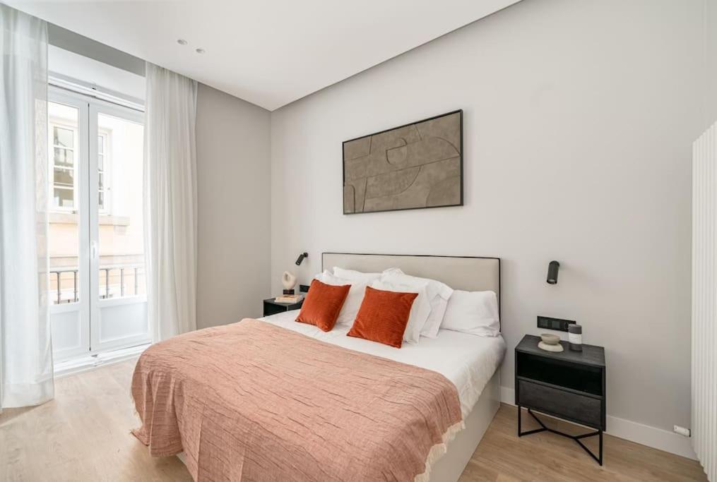 Centro XIII Calle De La Paz 2Br 2Bh Madrid Exterior photo